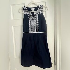 Navy and white Vineyard Vines dress